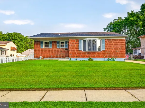153 W Edinburgh Dr, New Castle, DE 19720