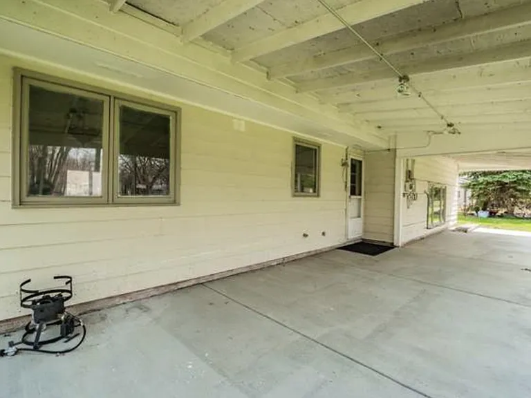 1980 Radcliffe Dr — Photo 26