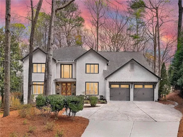 2270 Roxburgh Dr, Roswell, GA 30076