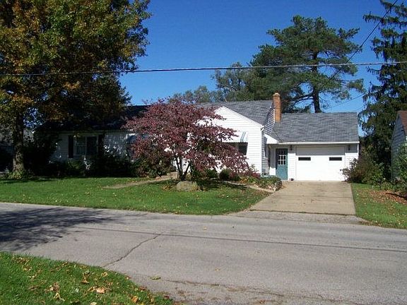 4th image of 319 E Campbell St