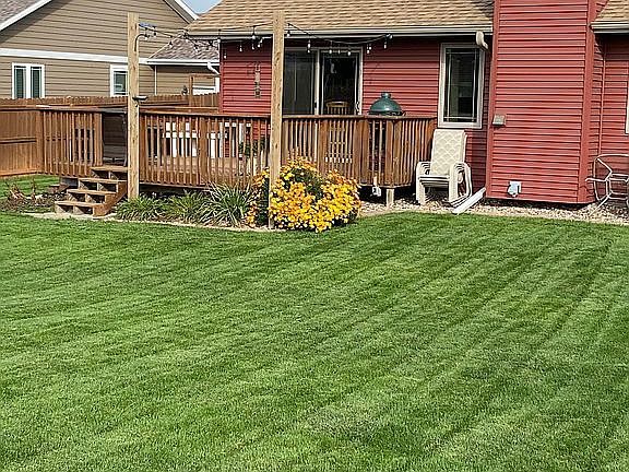 3rd image of 205 W Creek Dr