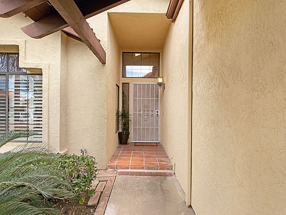 4th image of 736 Muirwood Dr