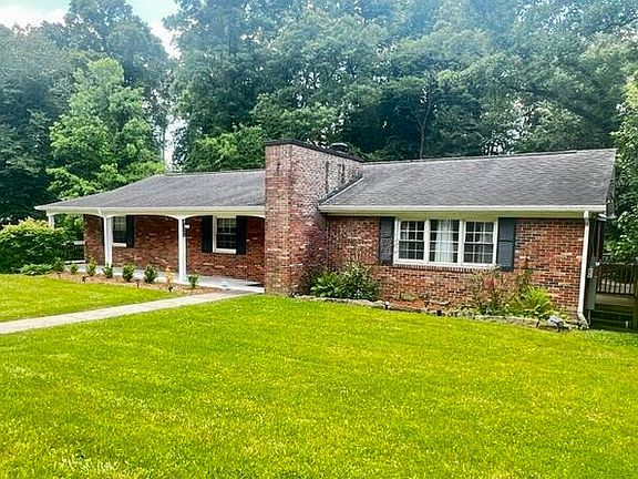 2nd image of 1909 Westmoreland Dr
