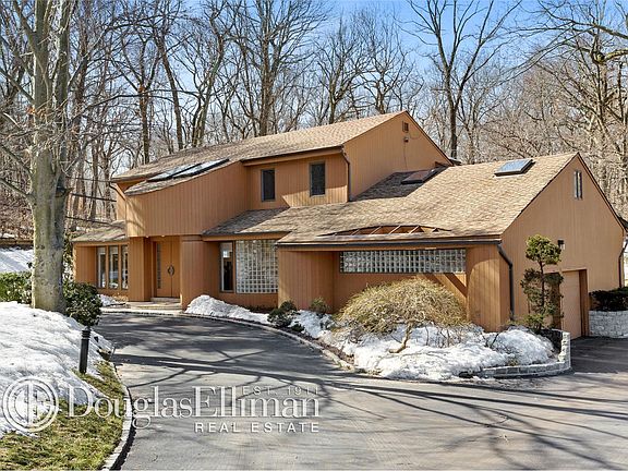 3rd image of 73 Starling Ct