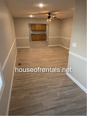 1220 N 14th St — Photo 4
