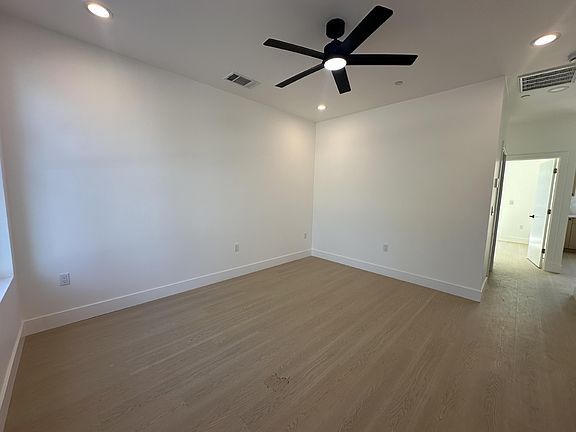 3rd image of 4385 El Camino Ave #B