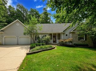 35 W Maple Dr, Seville, OH 44273