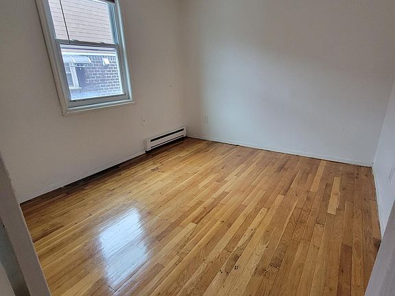 5th image of 1625 Bell Blvd #9