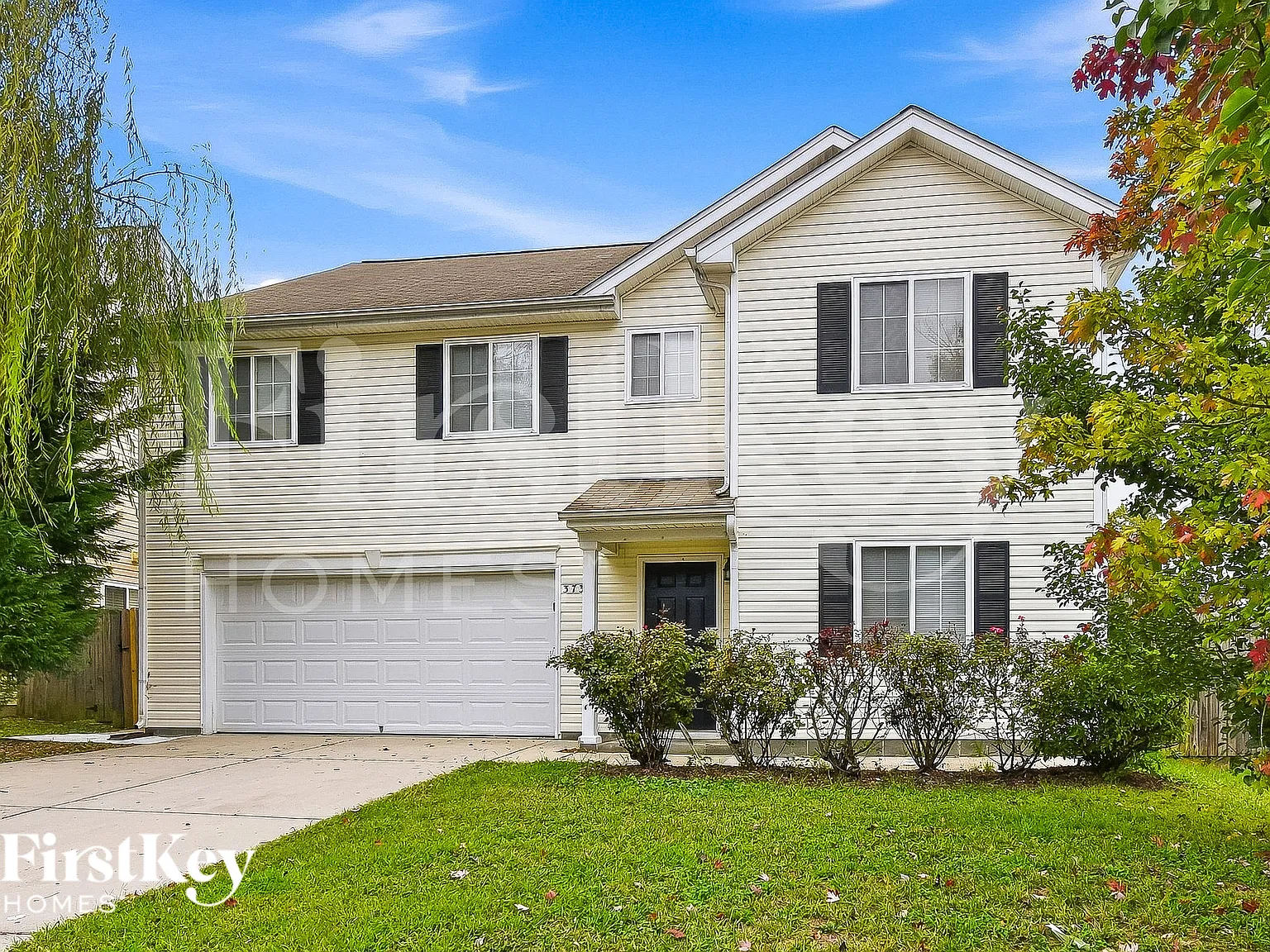 4 bed, 2.5 bath, 2442 sqft, $2,220 — Photo 2