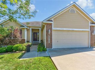 20105 E Castle Dr, Independence, MO 64057