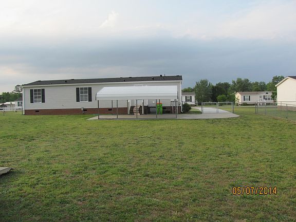 5th image of 100 Farmdale Dr