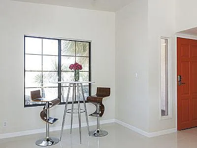 1889 N Los Alamos Rd — Photo 3