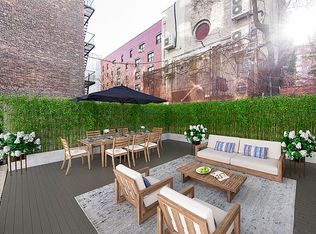 326 E 4th St #1BB, New York, NY 10009