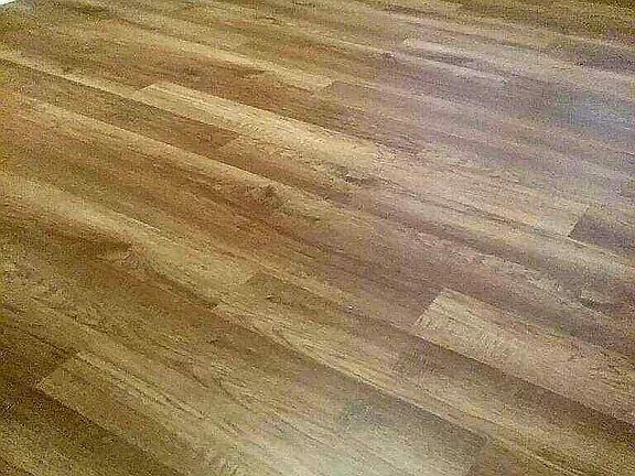 Vinyl flooring - bedroom 2.