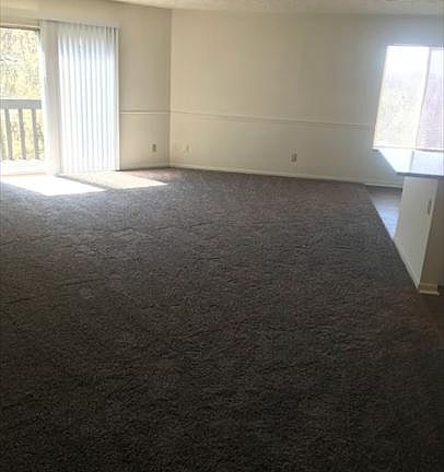 5th image of 5468 Beechmont Ave #D03