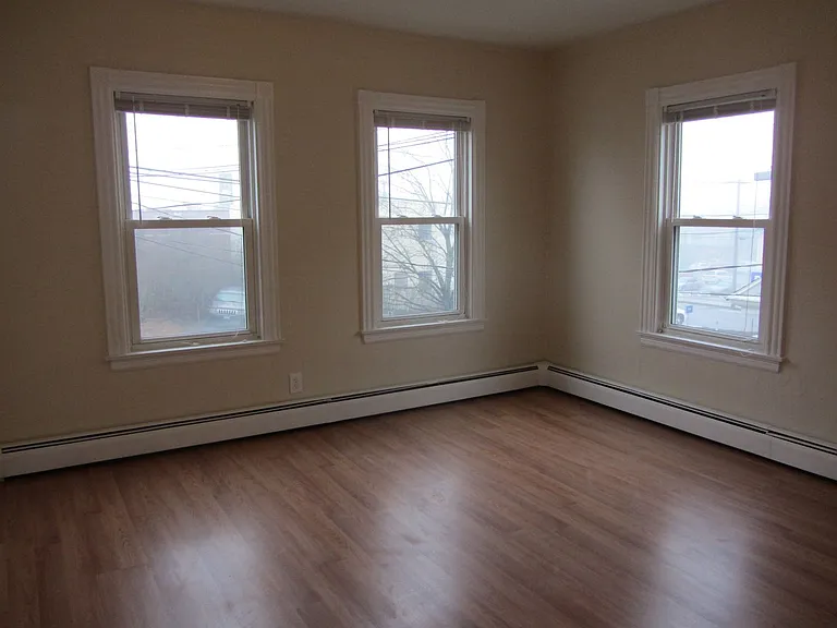 44 Jefferson St — Photo 7