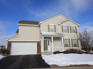 2504 Lorraine Cir, Geneva, IL 60134