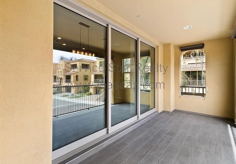 888 N Imperial Pl — Photo 18
