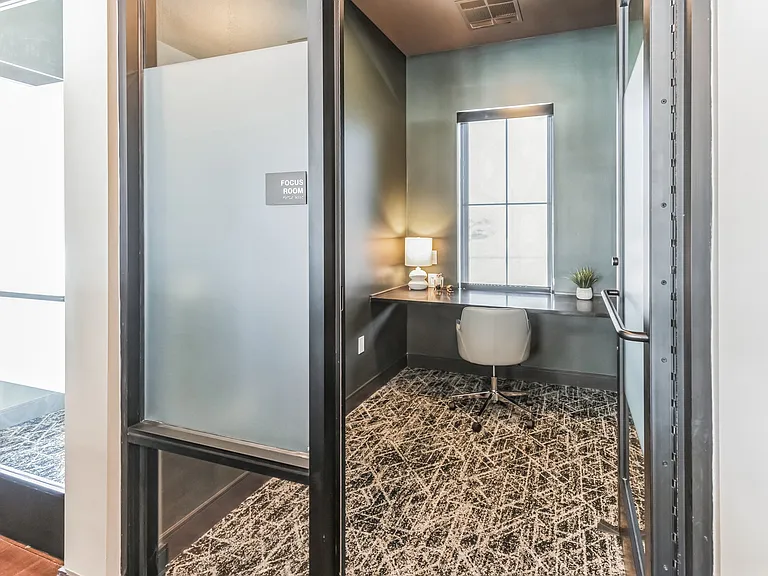 The Depot Luxury Apartments — Photo 40