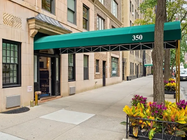 350 East 57th Street image 12 of 12
