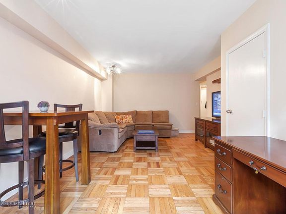 3rd image of 310 Lexington Ave APT 13G