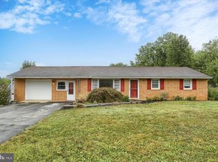 37 Warrington Rd, Dillsburg, PA 17019