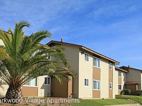 4th image of 2103 L Ave APT 101