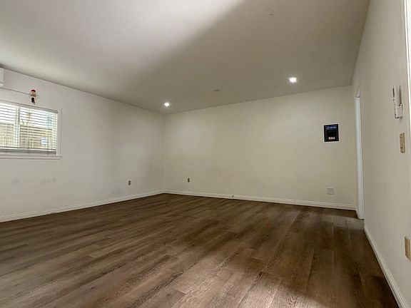 2nd image of 5640 N Charlotte Ave
