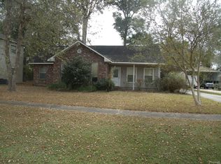 3526 Redbud St, Zachary, LA 70791