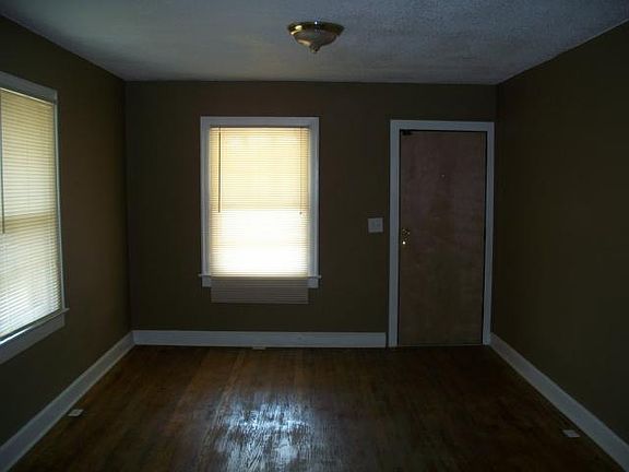 5th image of 3833 Cleveland Ave