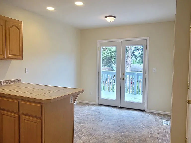 849 Garden Green Pl #849 — Photo 4