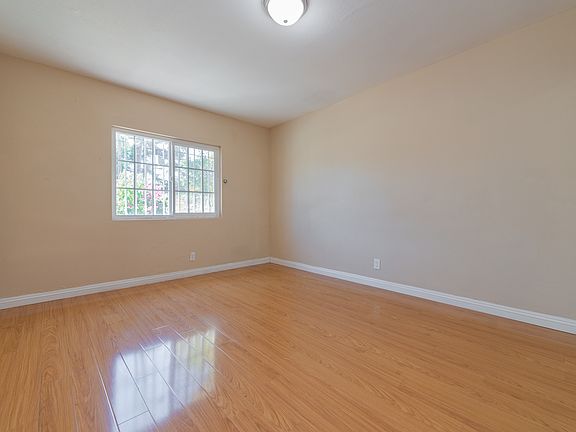 4th image of 13709 Monterey Ave