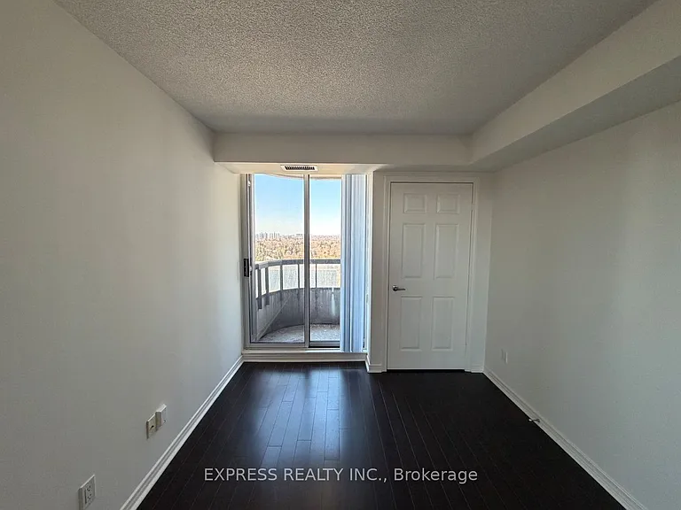 8 Hillcrest Ave #1602 — Photo 8