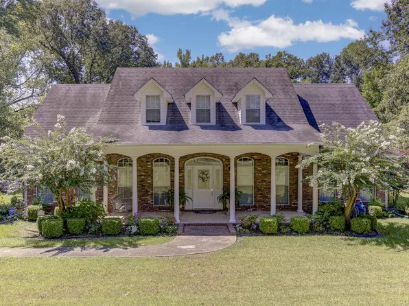 4308 Winchester Rd, Vicksburg, MS 39180