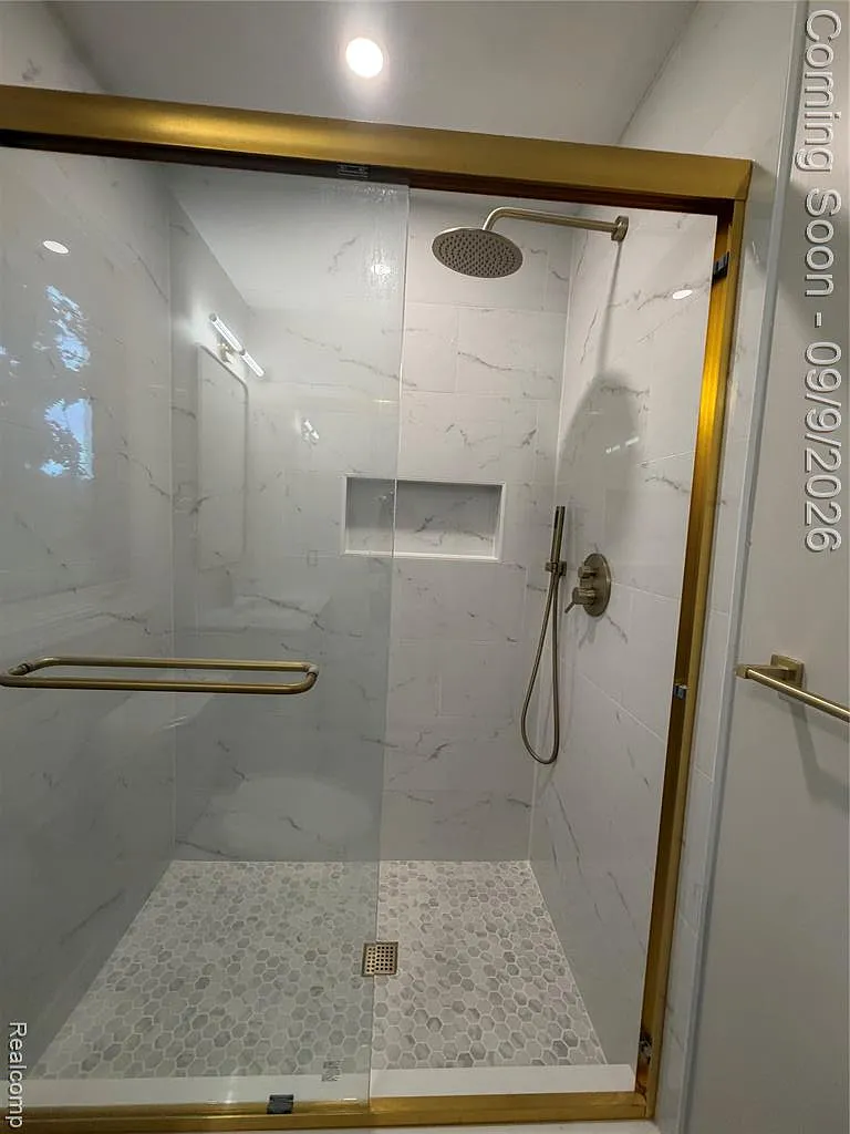 3 bed, 2.5 bath, 2917 sqft, $3,000 — Photo 3