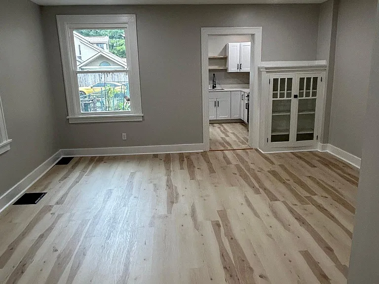 7227 Whipple St — Photo 3