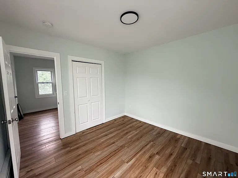 17 Laura St — Photo 19