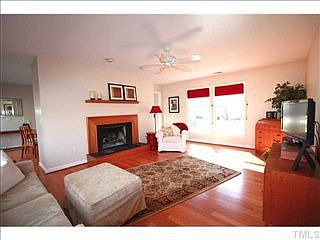 2nd image of 118 Summerlin Dr