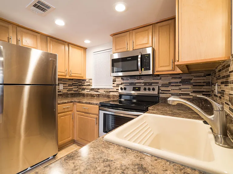 10403 Beacon Ridge Dr #1 — Photo 11