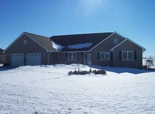 5215 W Valley Rd, Hastings, NE 68901