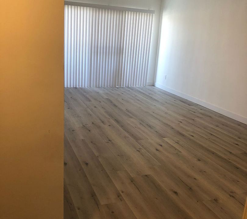 1st image of 216 S Occidental Blvd #302