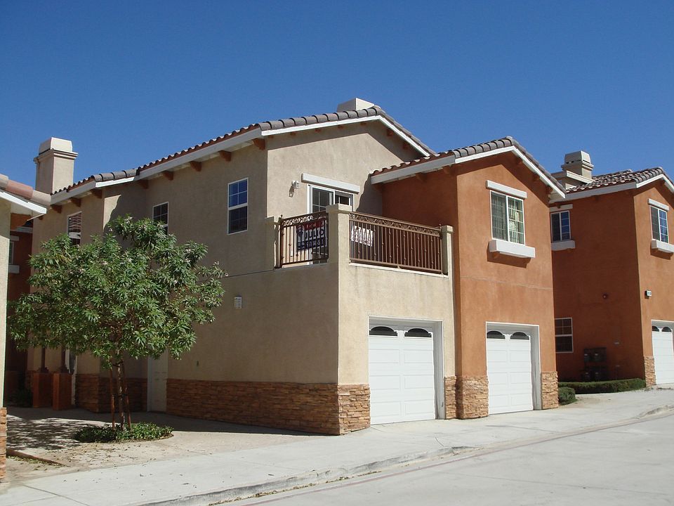 1st image of 1200 Highland Ave #104