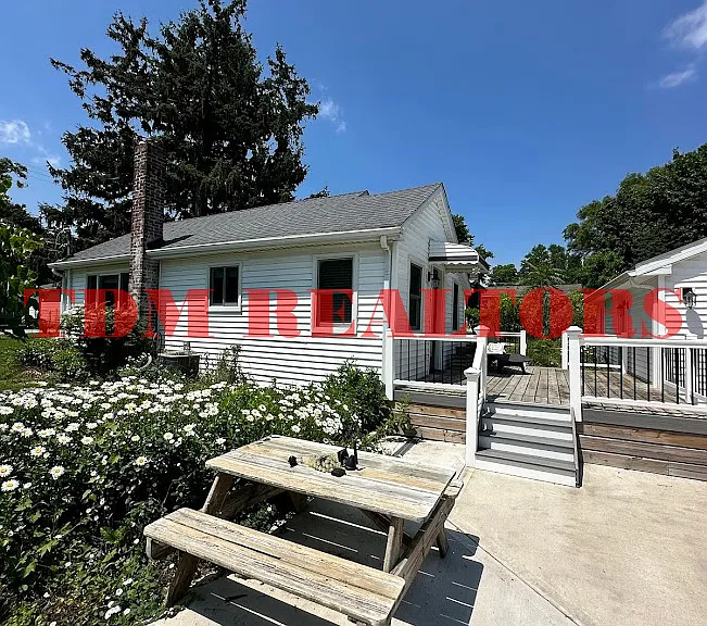200 Orchard St — Photo 11