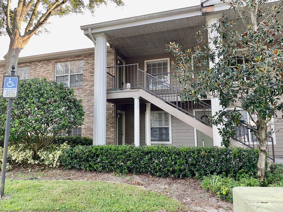 1st image of 124 Reserve Cir APT 200