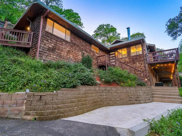 52 Jackson St, Los Gatos, CA 95030