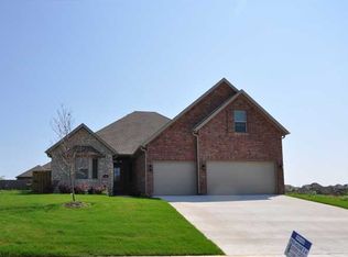 4401 SW Acres Ave, Bentonville, AR 72712