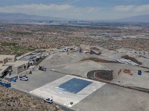 599 Alpine Summit Dr, Henderson, NV 89012