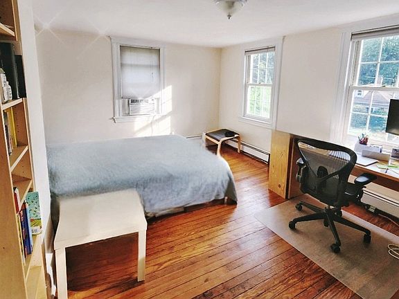 5th image of 108 Jackson Ave