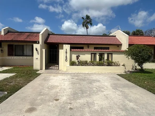 19150 NW 65th Ct #19150, Hialeah, FL 33015