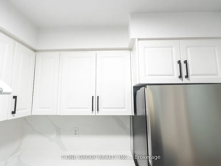 29 Pemberton Ave #605 — Photo 8
